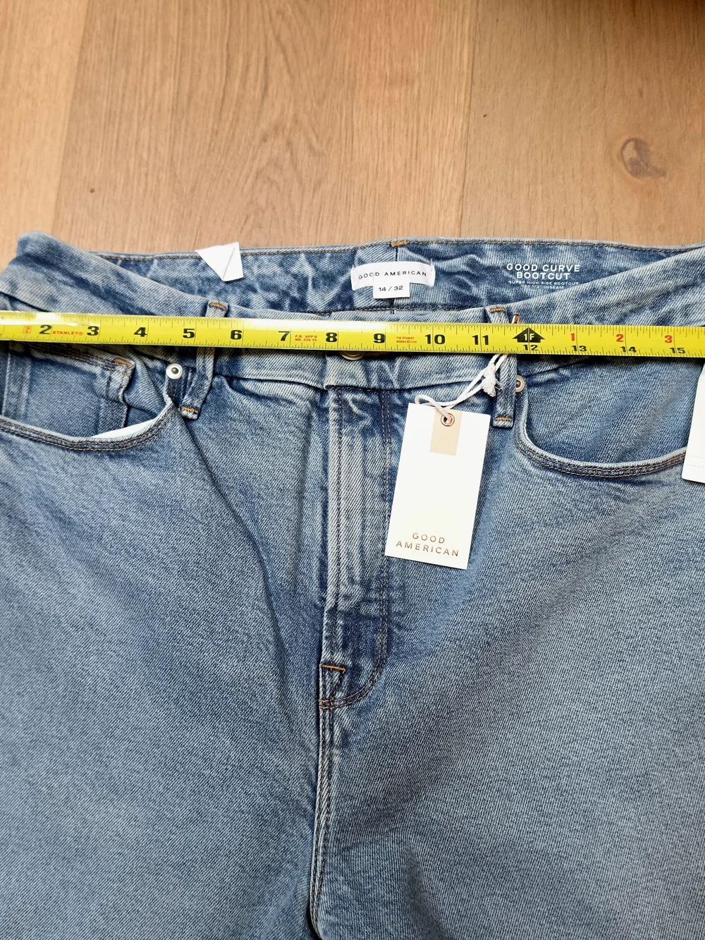 NWT Good American good curve bootcut High-Rise Light Blue Jeans - Women - Picture 5 of 6